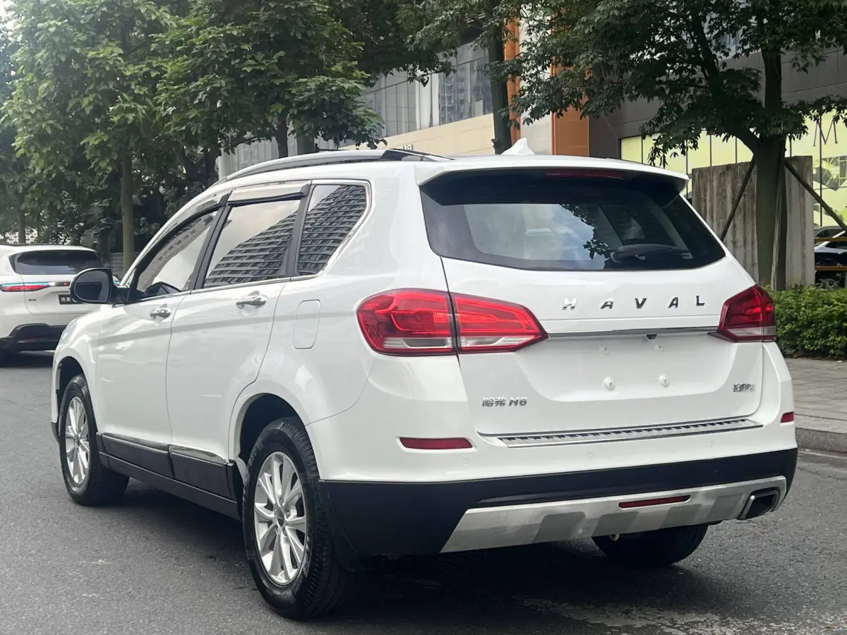 Haval H6 Sport Edition 1.5T Automatic Two-Wheel Drive Elite V view 4