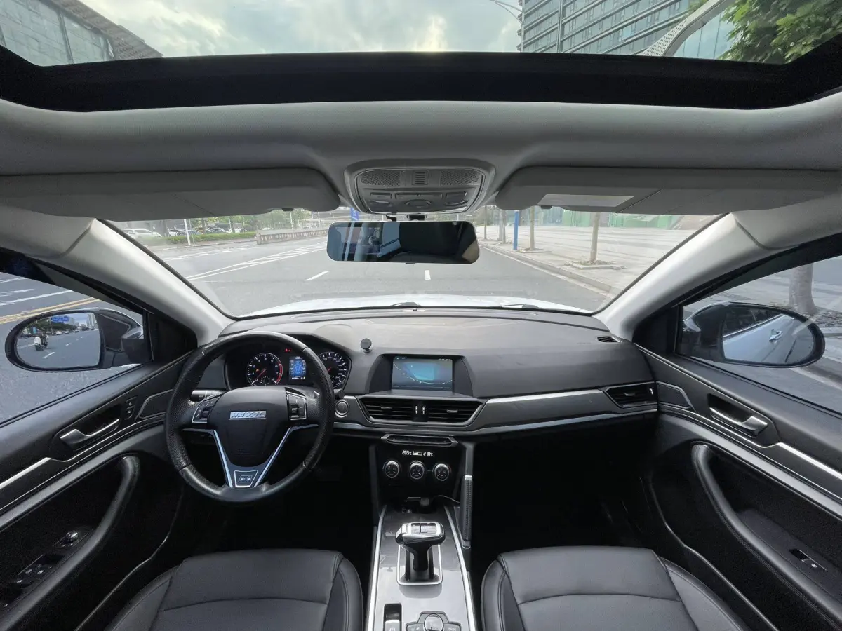 Haval H6 Sport Edition 1.5T Automatic Two-Wheel Drive Elite V view 8