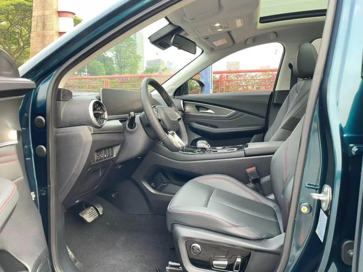 Dongfeng Forthing T5 EVO 1.5T Diamond Edition view 4