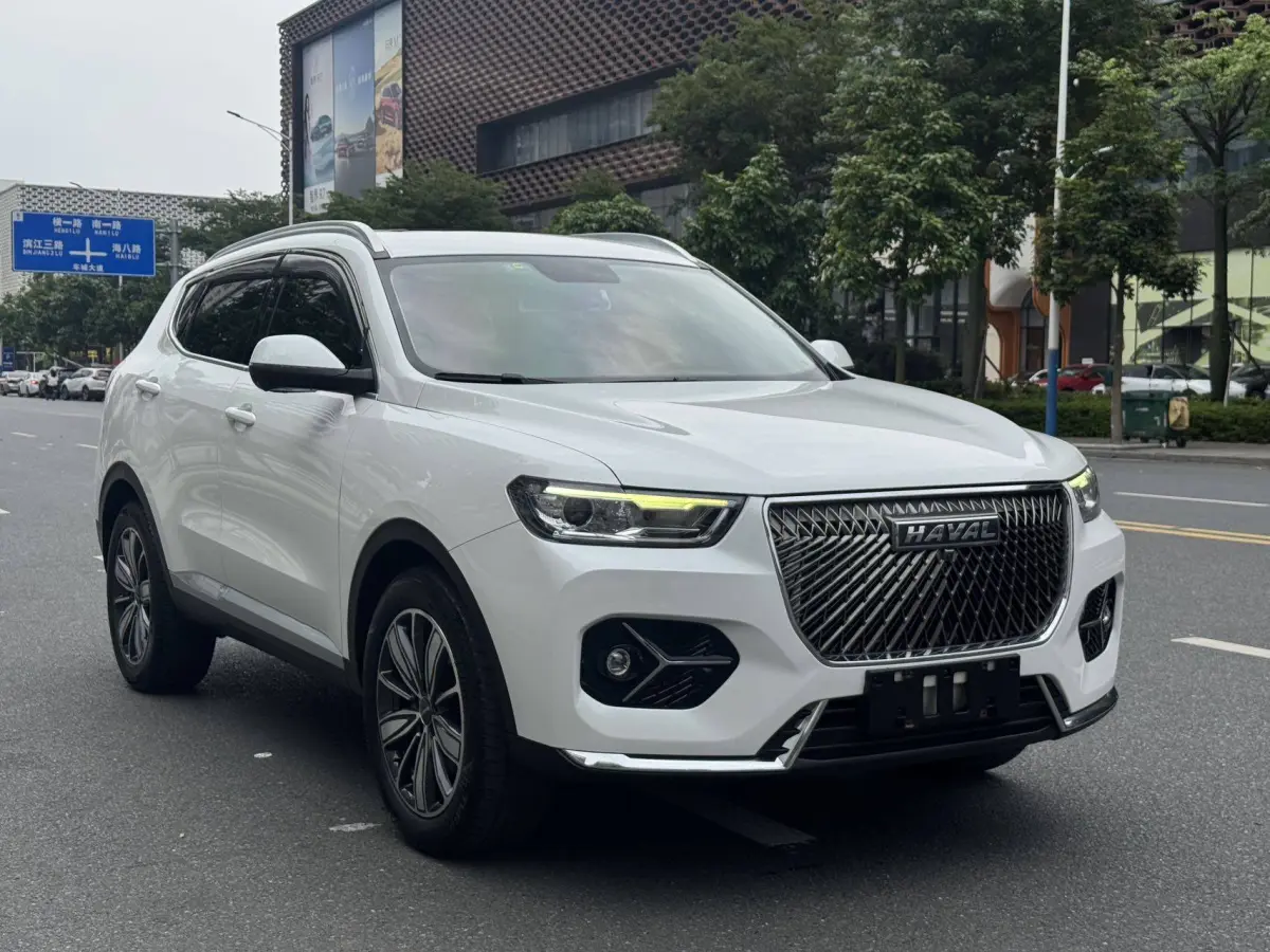 Havel H6 1.5T Automatic Champion Edition view 3