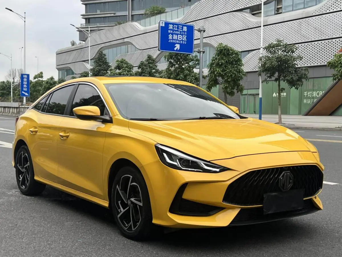 MG5 1.5T Trendy Chic Edition view 2