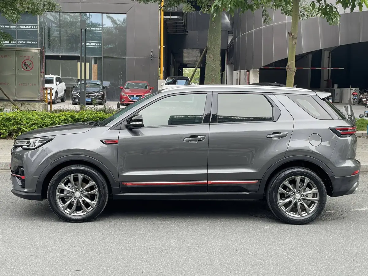 Changan CS55PLUS Blue Whale Edition 1.5T DCT Automatic Luxury Model view 8