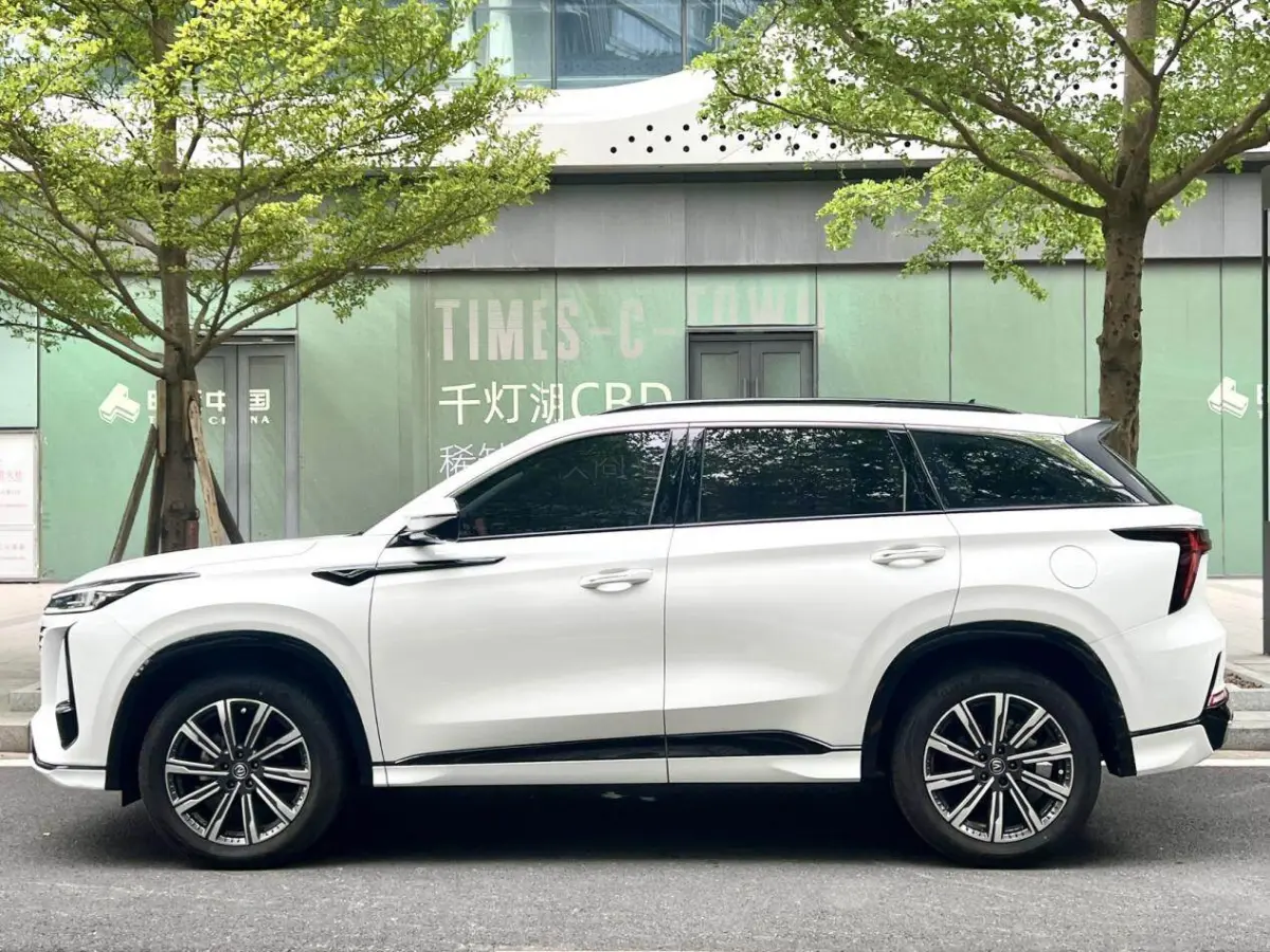 Changan Cs75 PLUS Distinguished version view 4