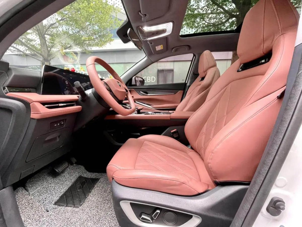 Changan Cs75 PLUS Distinguished version view 8