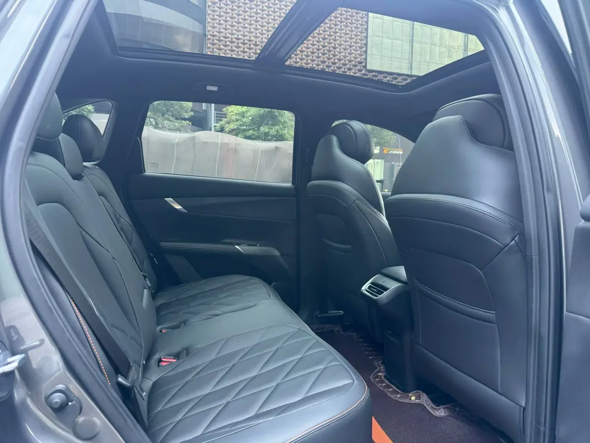Changan CS75plus, New Blue Whale 1.5T Smart Premium Edition. view 6