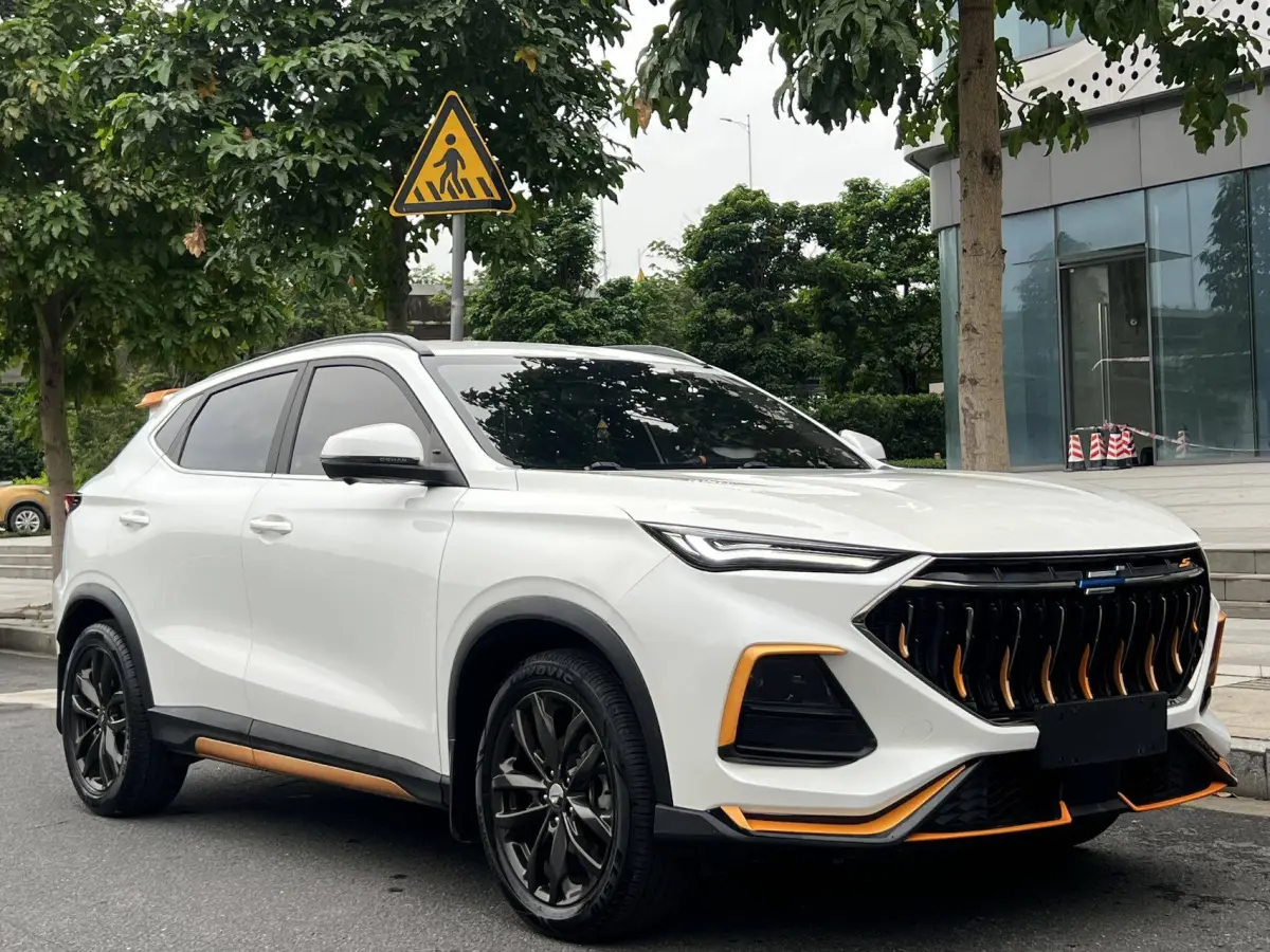 Oshan X5 Sport 1.5T DCT Hurricane Sonic Edition view 3