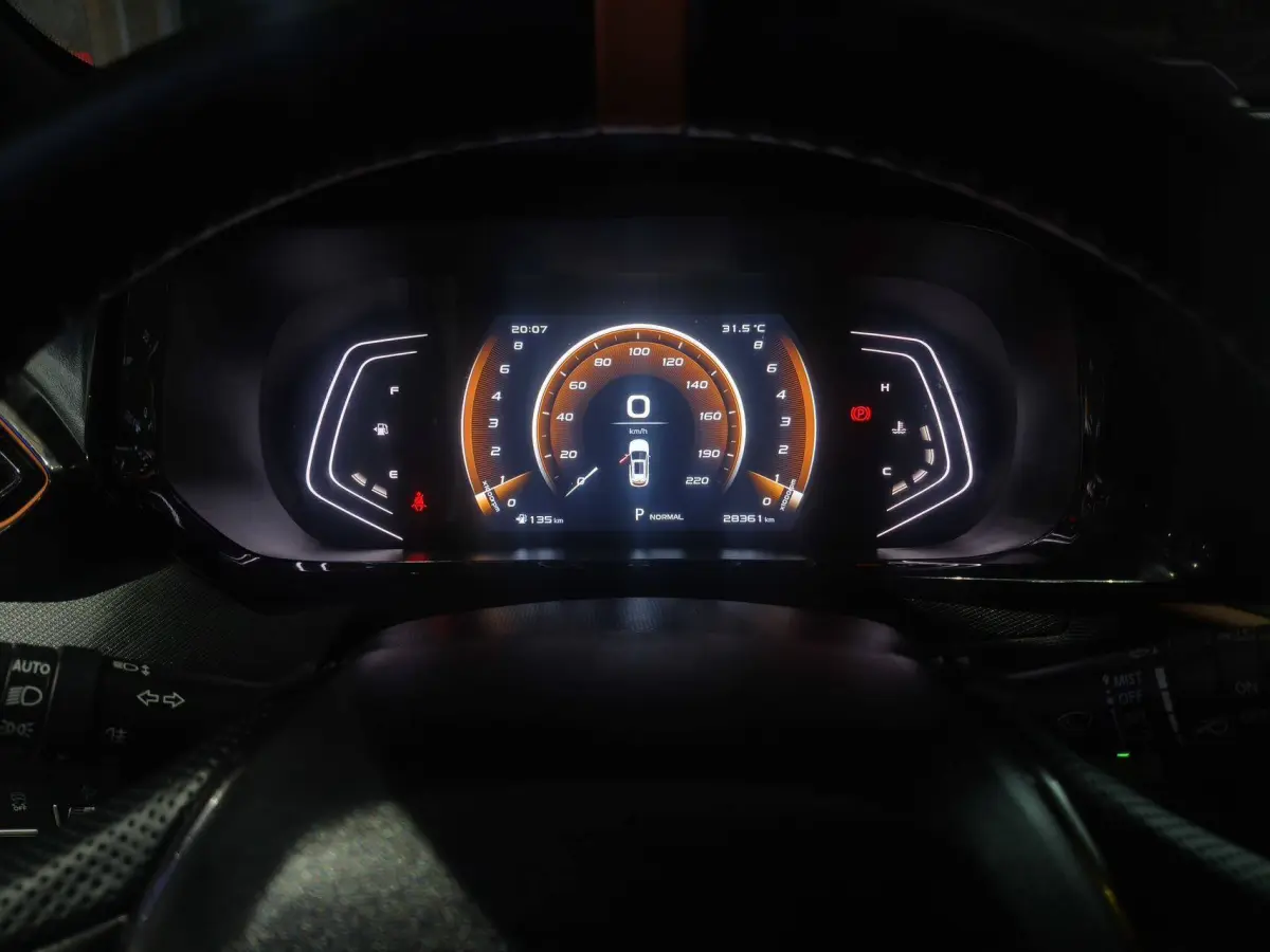 Oshan X5 Sport 1.5T DCT Hurricane Sonic Edition view 12