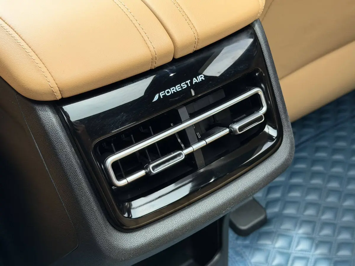 Changan UNI-K 2.0T Deluxe view 18