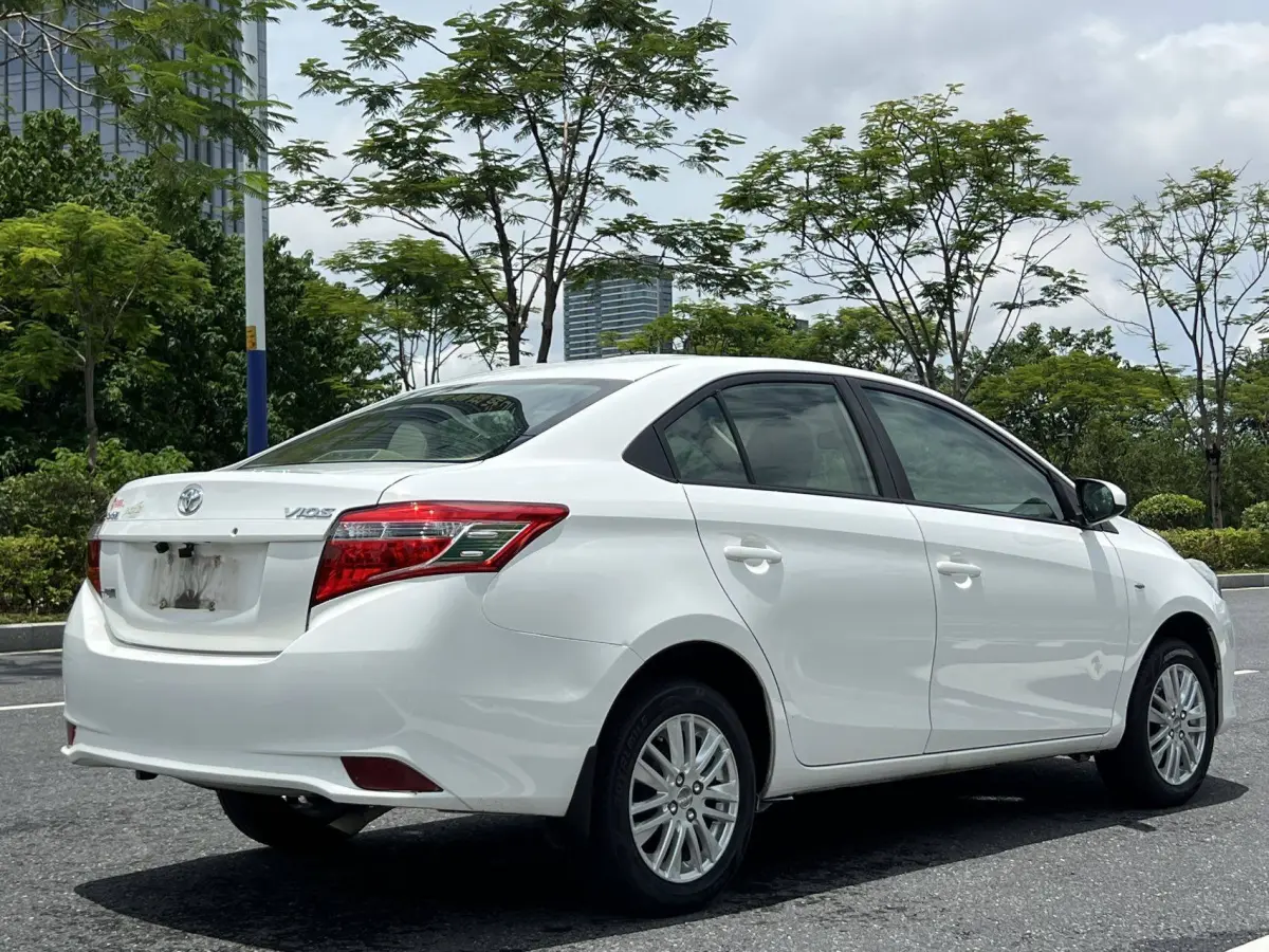Toyota Vios 1.5L Auto Star Edition view 6