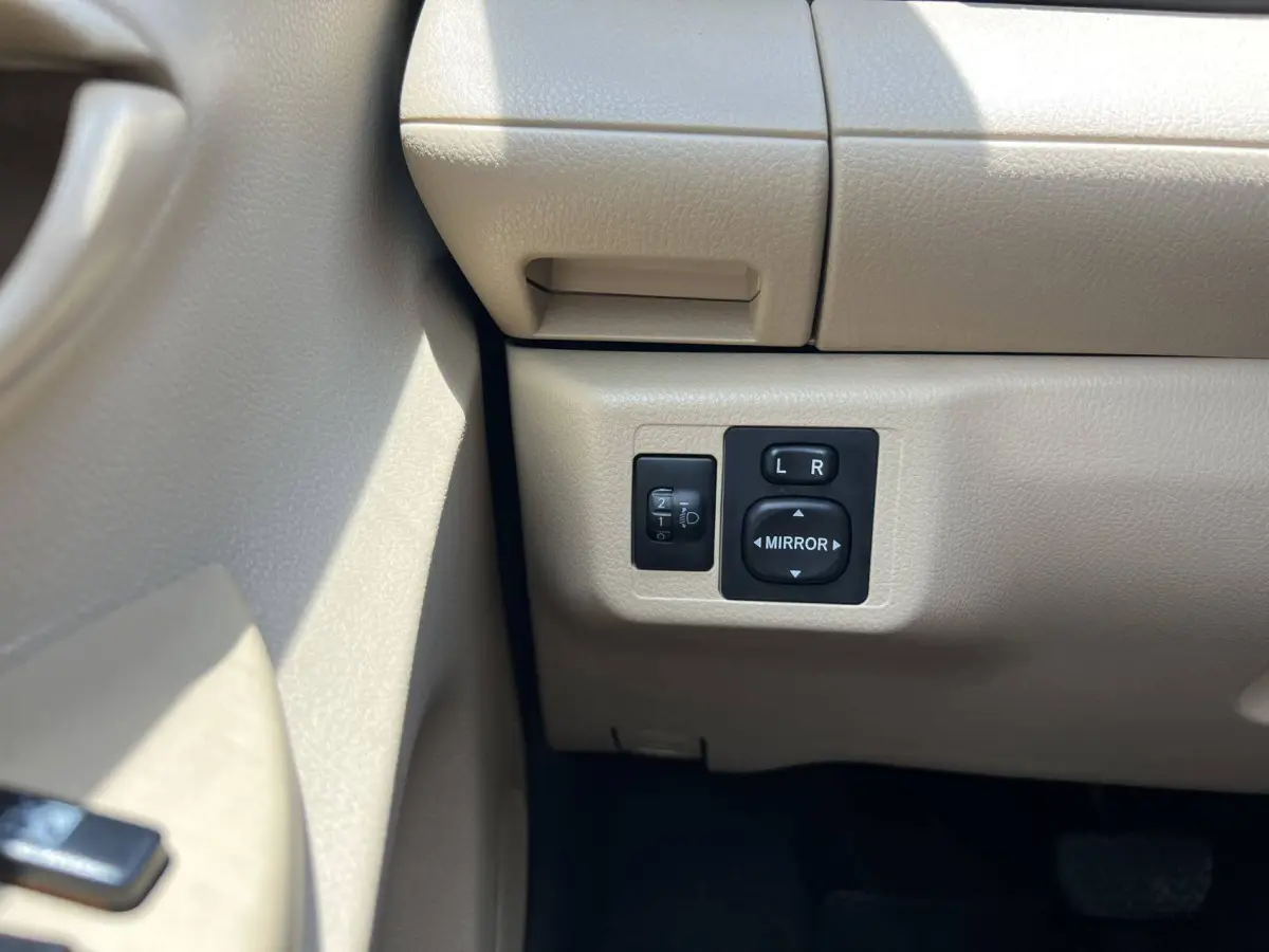Toyota Vios 1.5L Auto Star Edition view 12