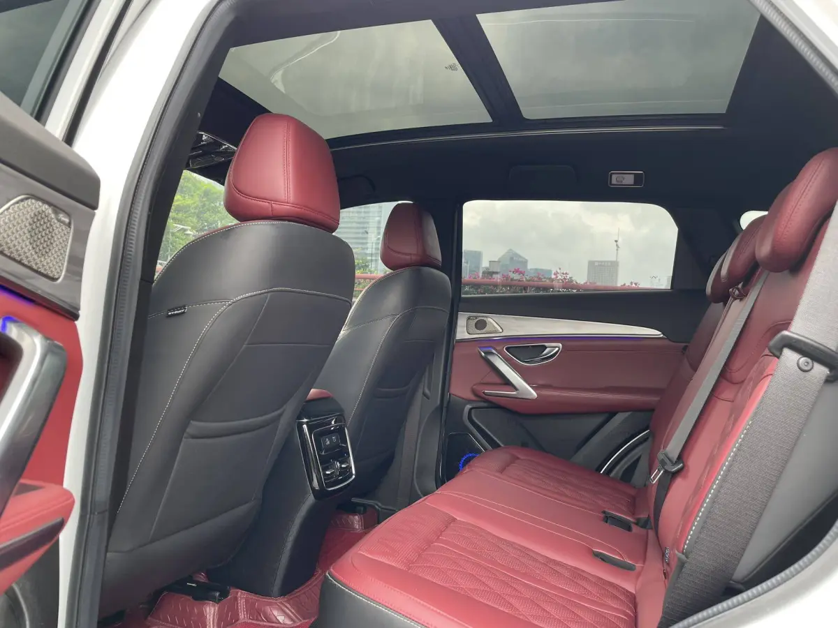 Jetour X70 Plus 2023 1.6T DCT Strong Warrior Pro+ 7-Seater view 9