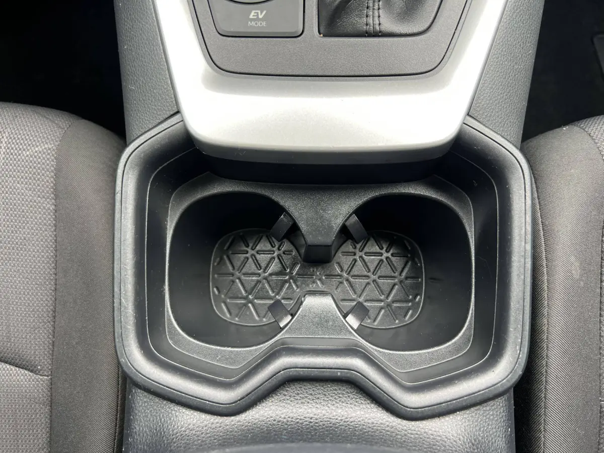 Toyota RAV4 Hybrid 2.5L E-CVT AWD Flagship view 14
