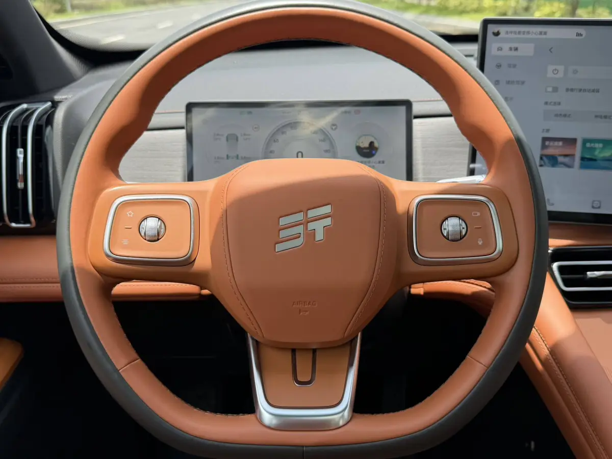 2026 Jetour X70L 2.0TD Automatic Flagship 7-Seater view 11