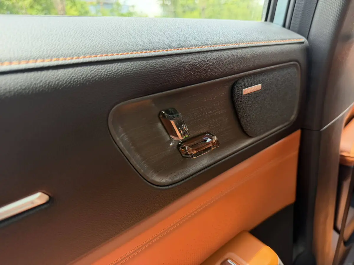 2026 Jetour X70L 2.0TD Automatic Flagship 7-Seater view 16