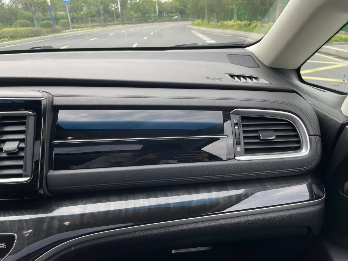 Honda Elysion 2.0L Hybrid Comfort view 21