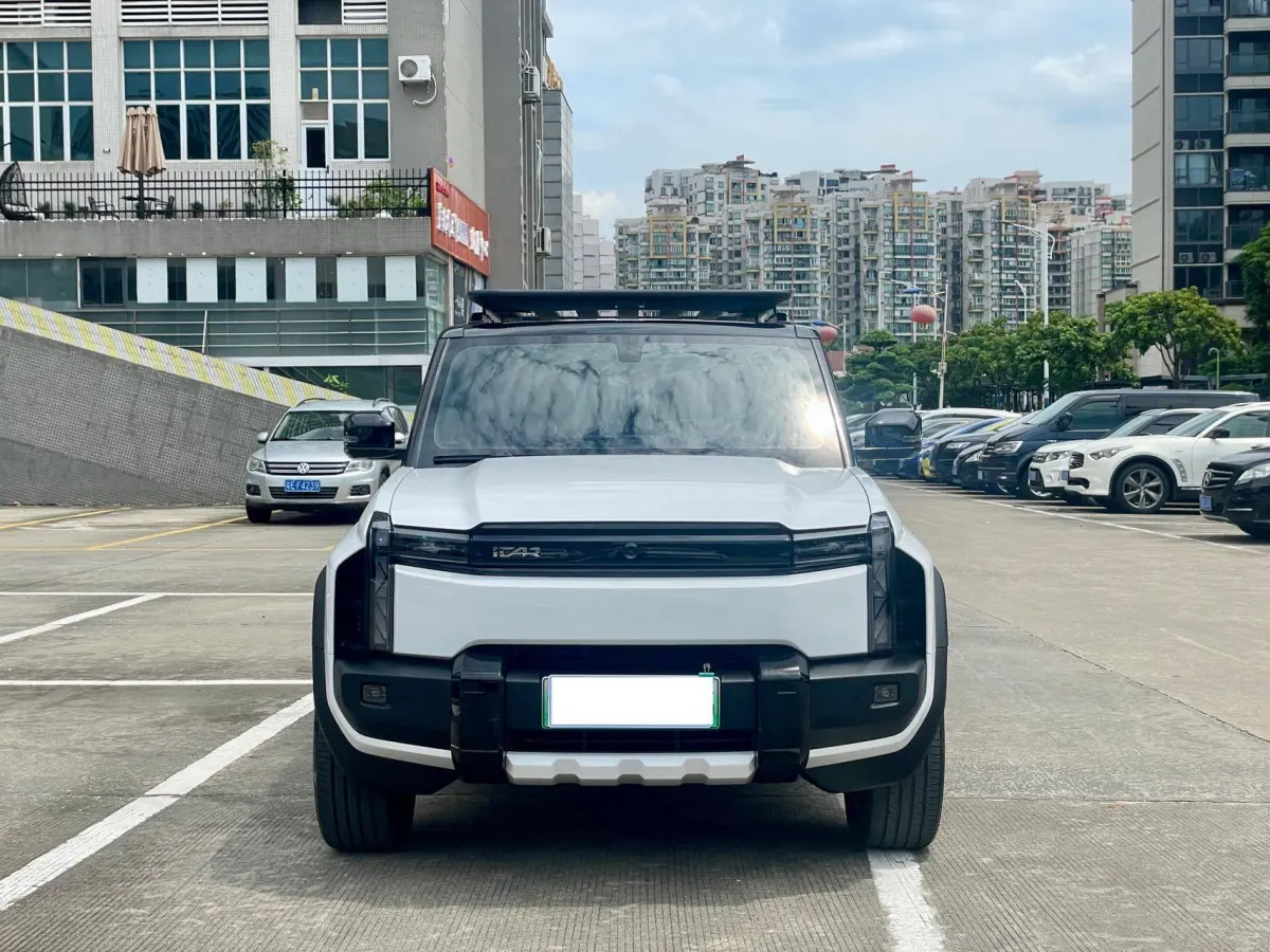 Chery iCAR 03T 2024 520km two-wheel drive long-range version view 2