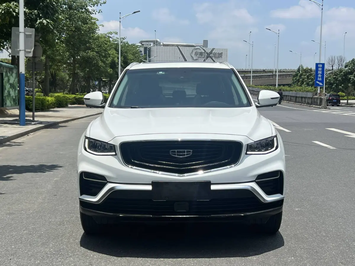 Geely Boyue 1.8TD DCT Smart Pro Edition view 2