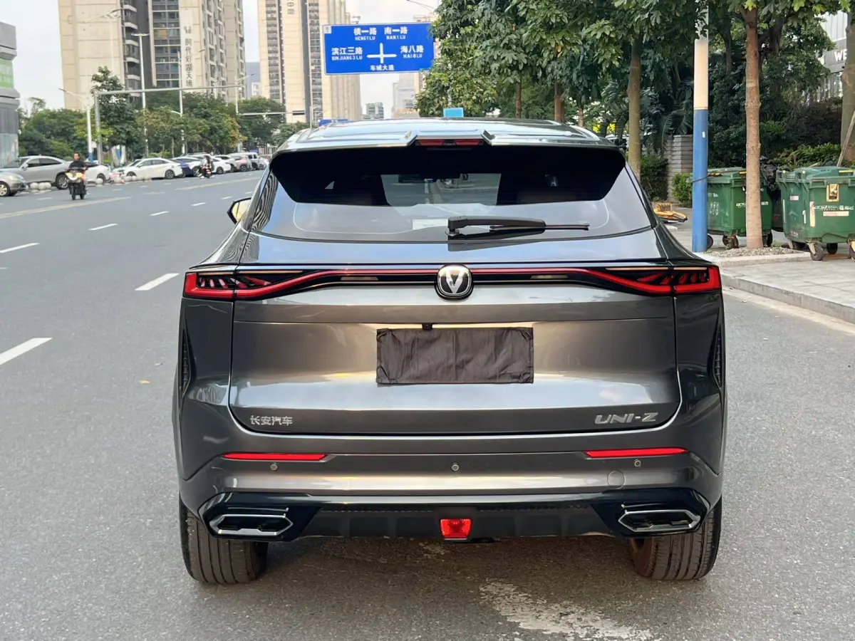 2025 Changan UNI-Z 1.5T Luxury view 6