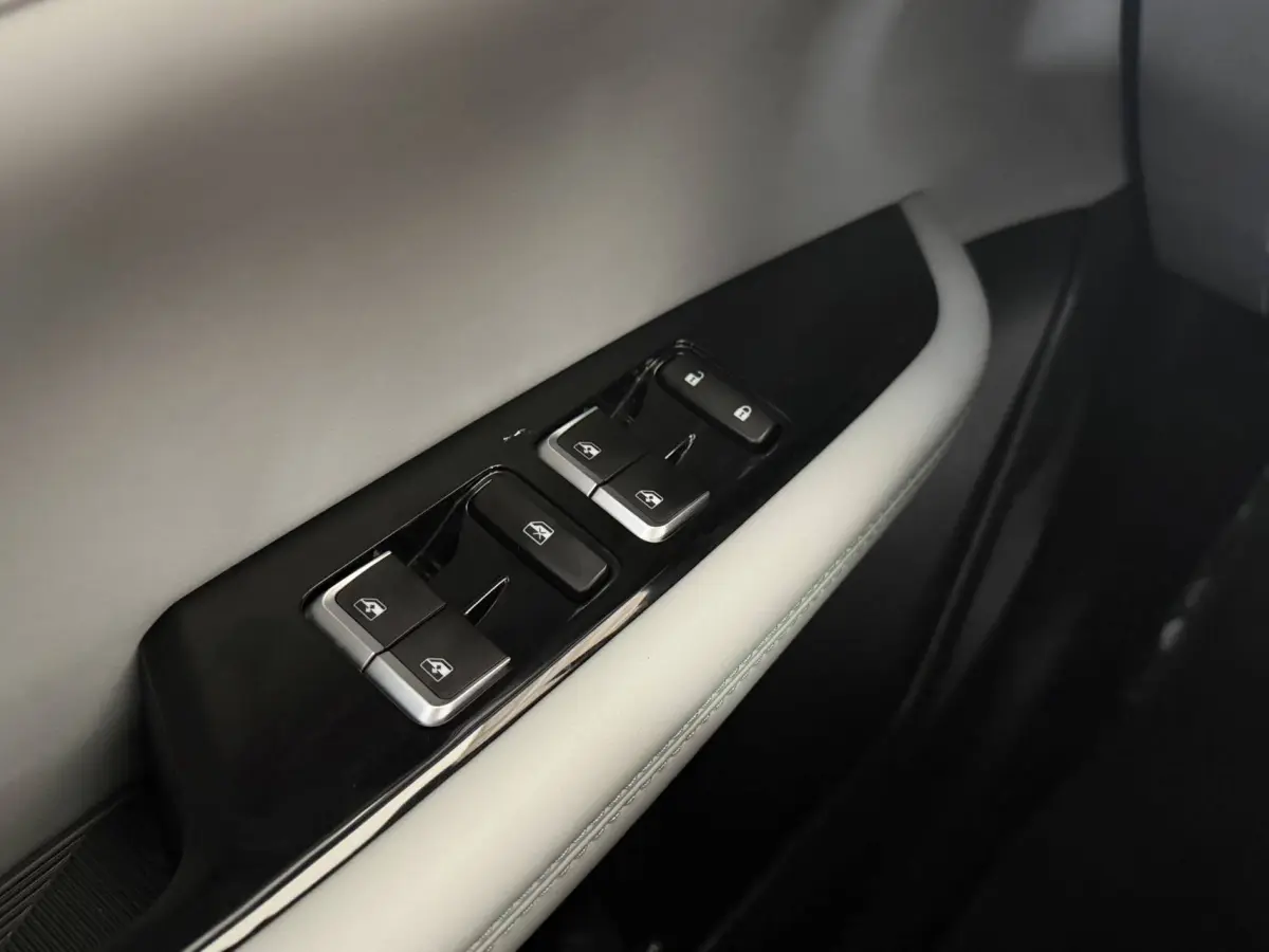 2025 Changan UNI-Z 1.5T Luxury view 15
