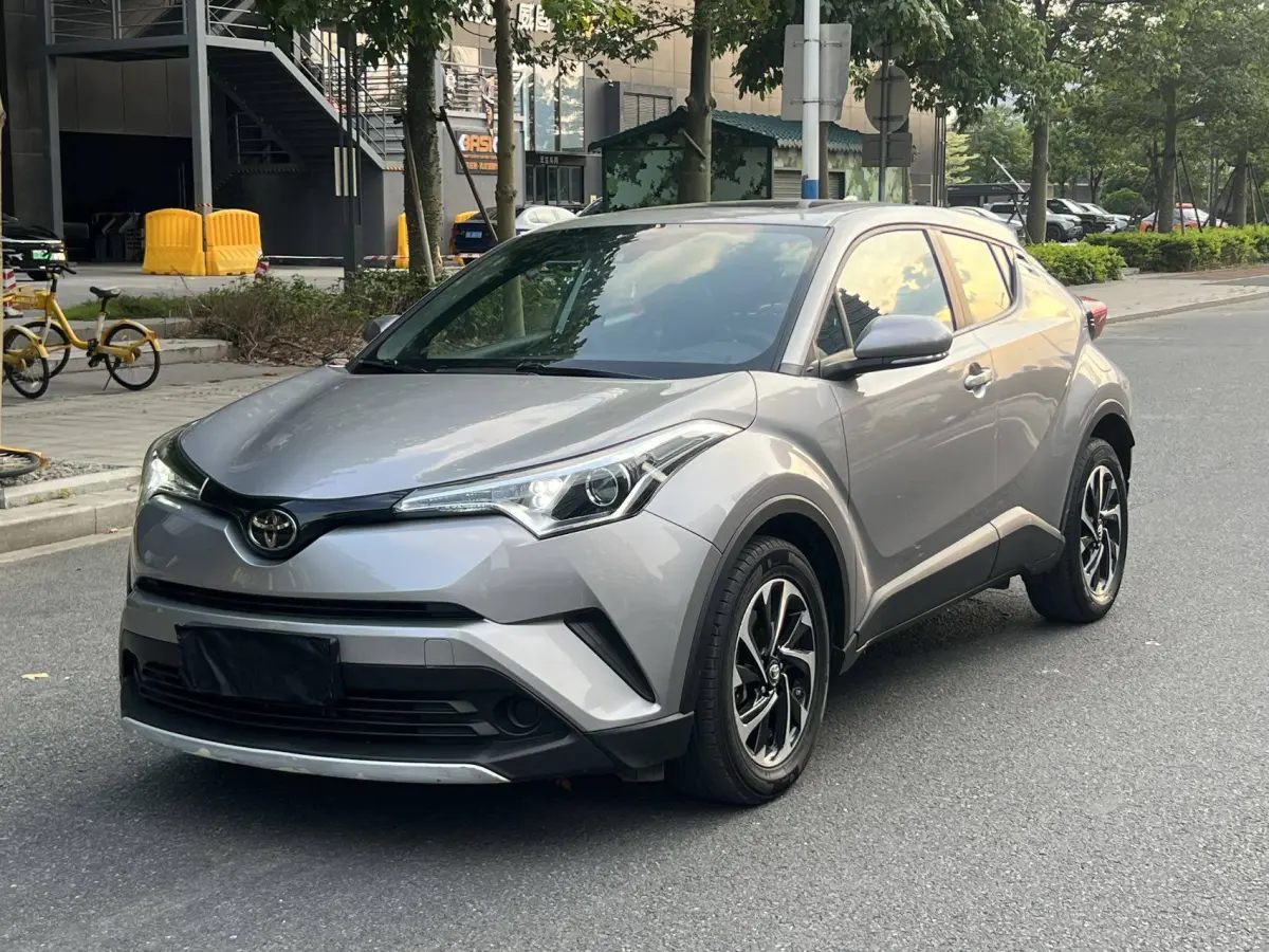 2021 Toyota C-HR 2.0L Dynamic Sport Edition main view