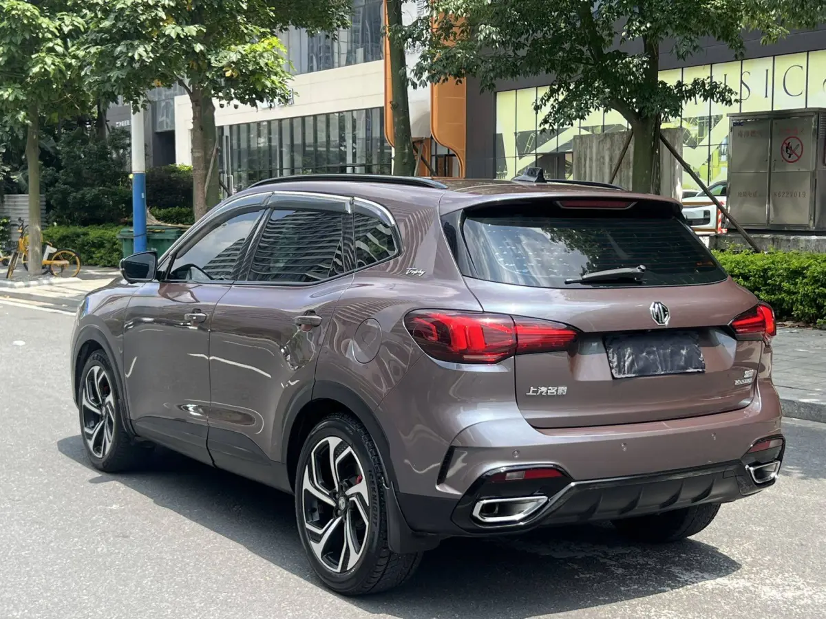 MG HS (MG Pilot) 400TGI Trophy AWD Flagship view 6