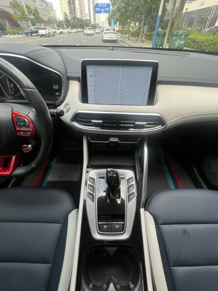MG HS (MG Pilot) 400TGI Trophy AWD Flagship view 11