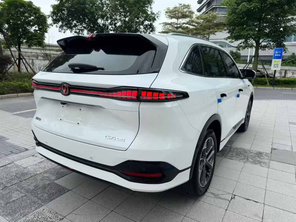 Changan CS75plus, New Blue Whale 1.5T Smart Premium Edition. view 7