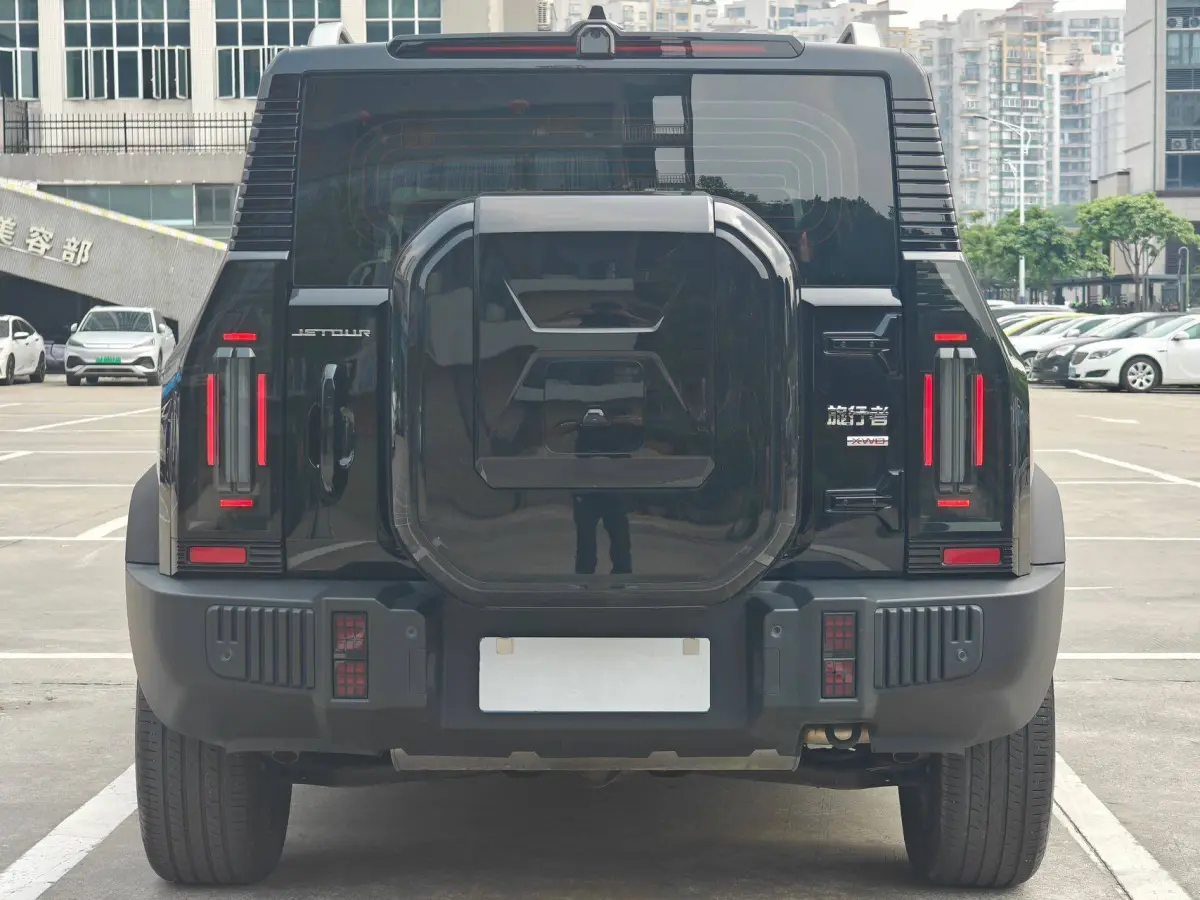 Jetour Traveler 2.0T 4WD Cross PRO view 6