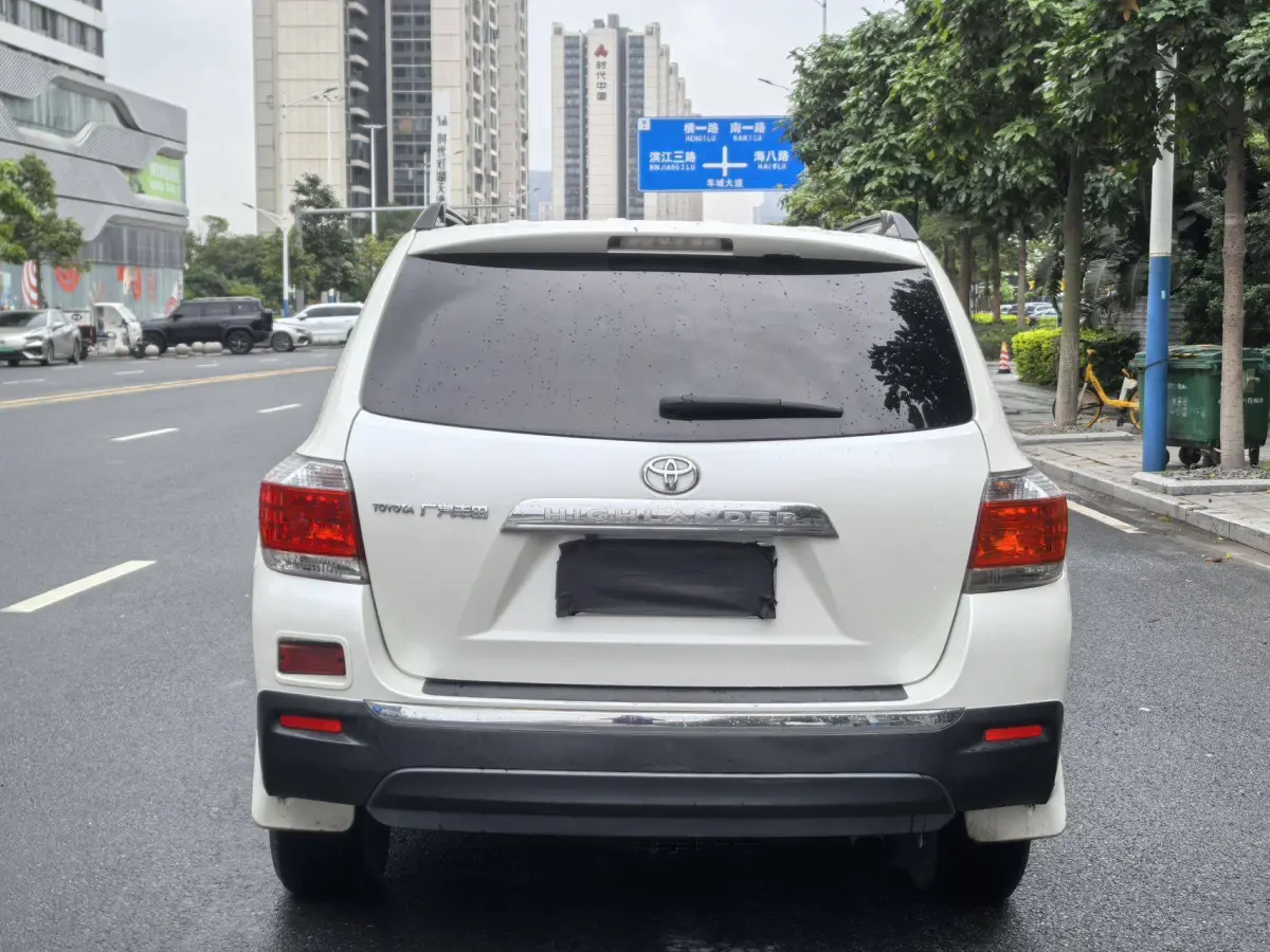2014 Toyota Highlander 2.7L Elite view 8