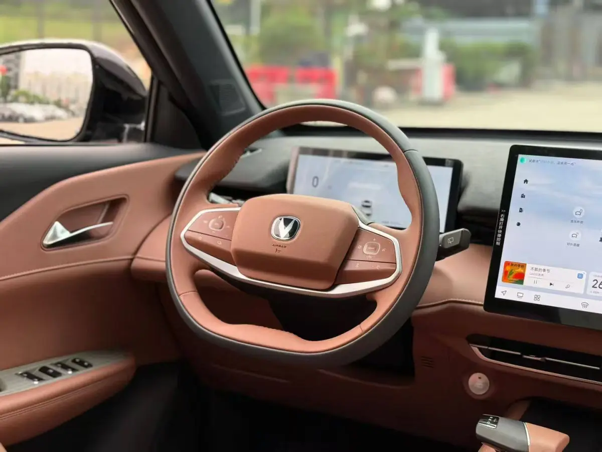 Changan UNI-Z iDD, Zhanjian+ view 5