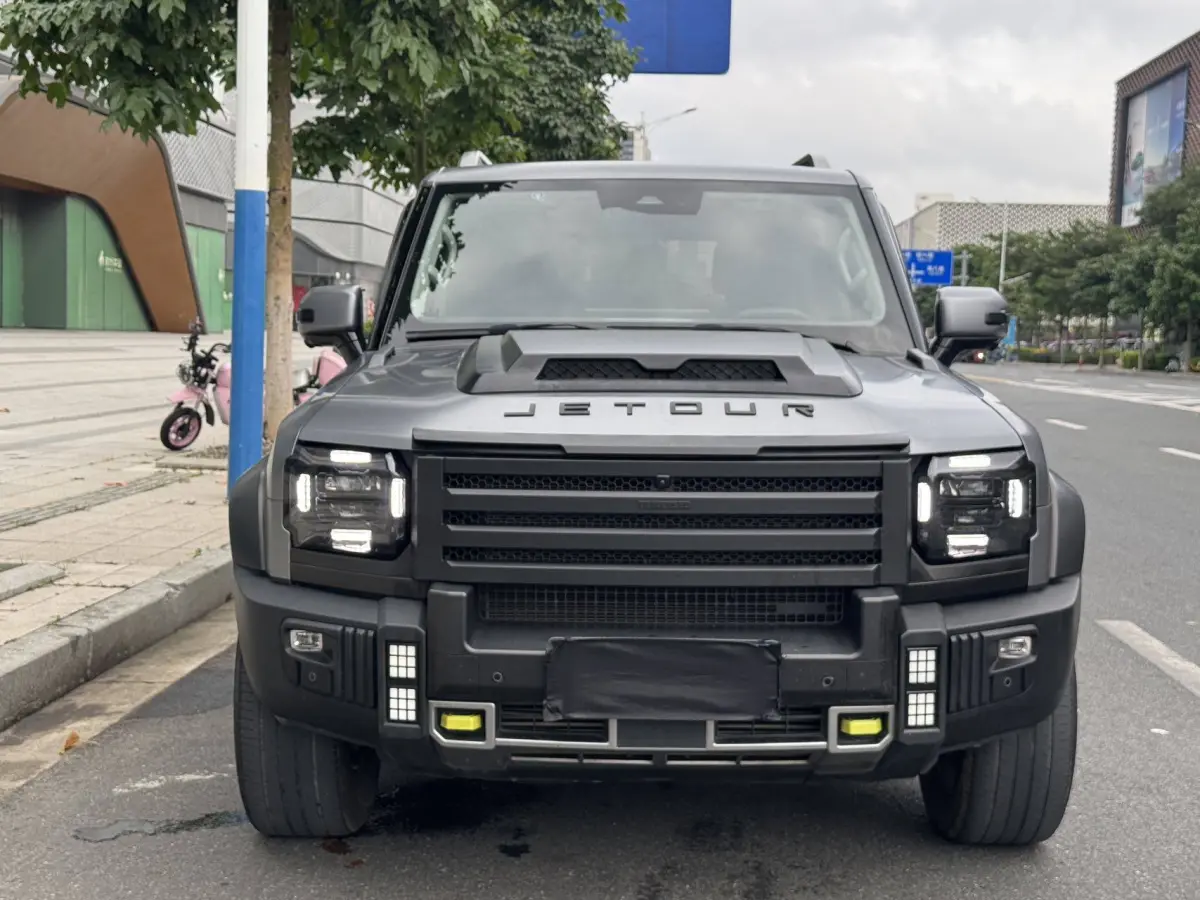 Jetour Traveler 2.0T Cross Country Edition view 2