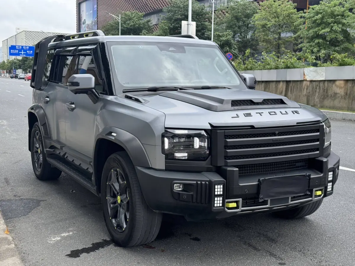 Jetour Traveler 2.0T Cross Country Edition view 3