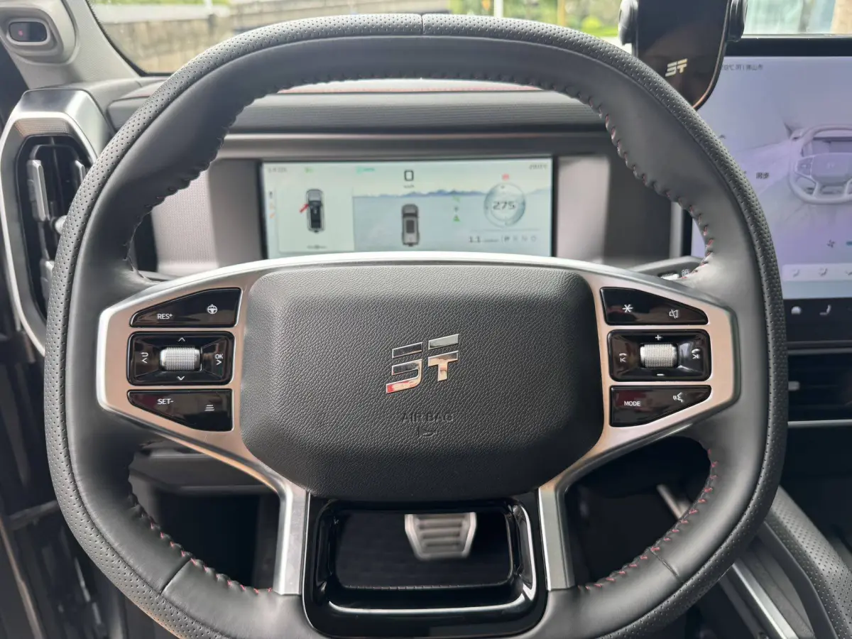 Jetour Traveler 2.0T Cross Country Edition view 8