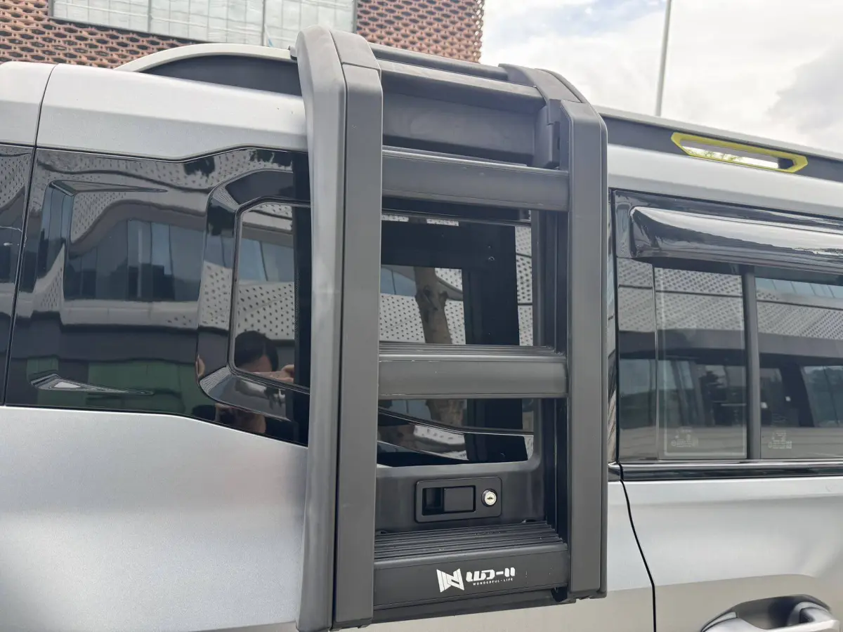 Jetour Traveler 2.0T Cross Country Edition view 19