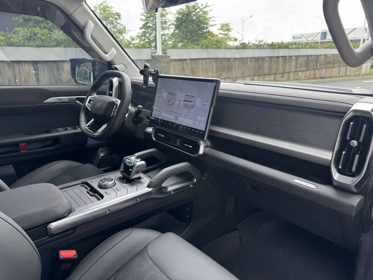 Jetour Traveler 2.0T Cross Country Edition view 22