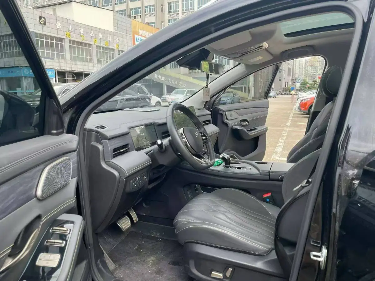 Jetour Shanhai L9 1.5TD 2DHT Pro 7-Seater view 4
