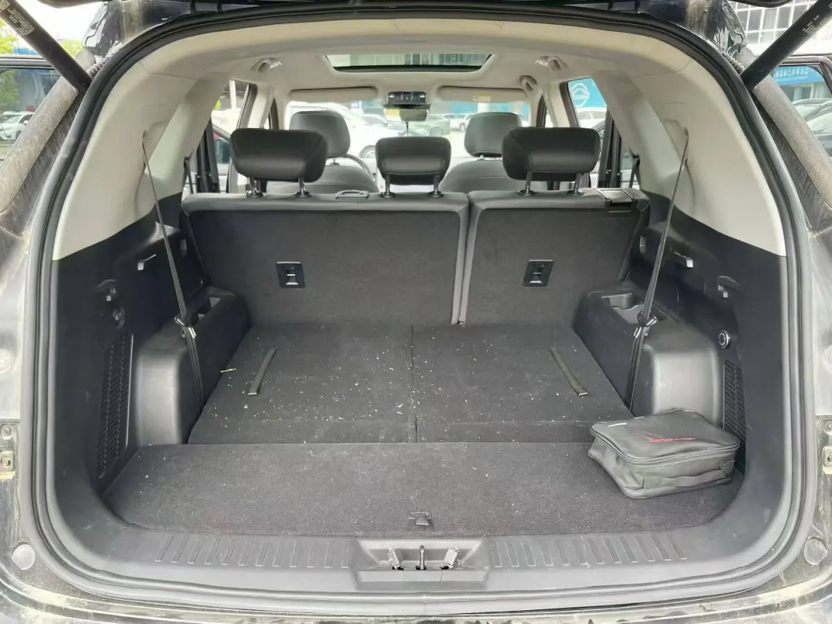 Jetour Shanhai L9 1.5TD 2DHT Pro 7-Seater view 8