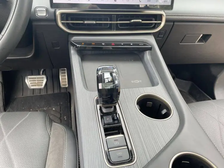 Jetour Shanhai L9 1.5TD 2DHT Pro 7-Seater view 13