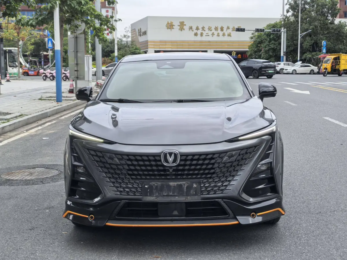 Changan UNI-T 1.5T Sport Flagship Edition view 2