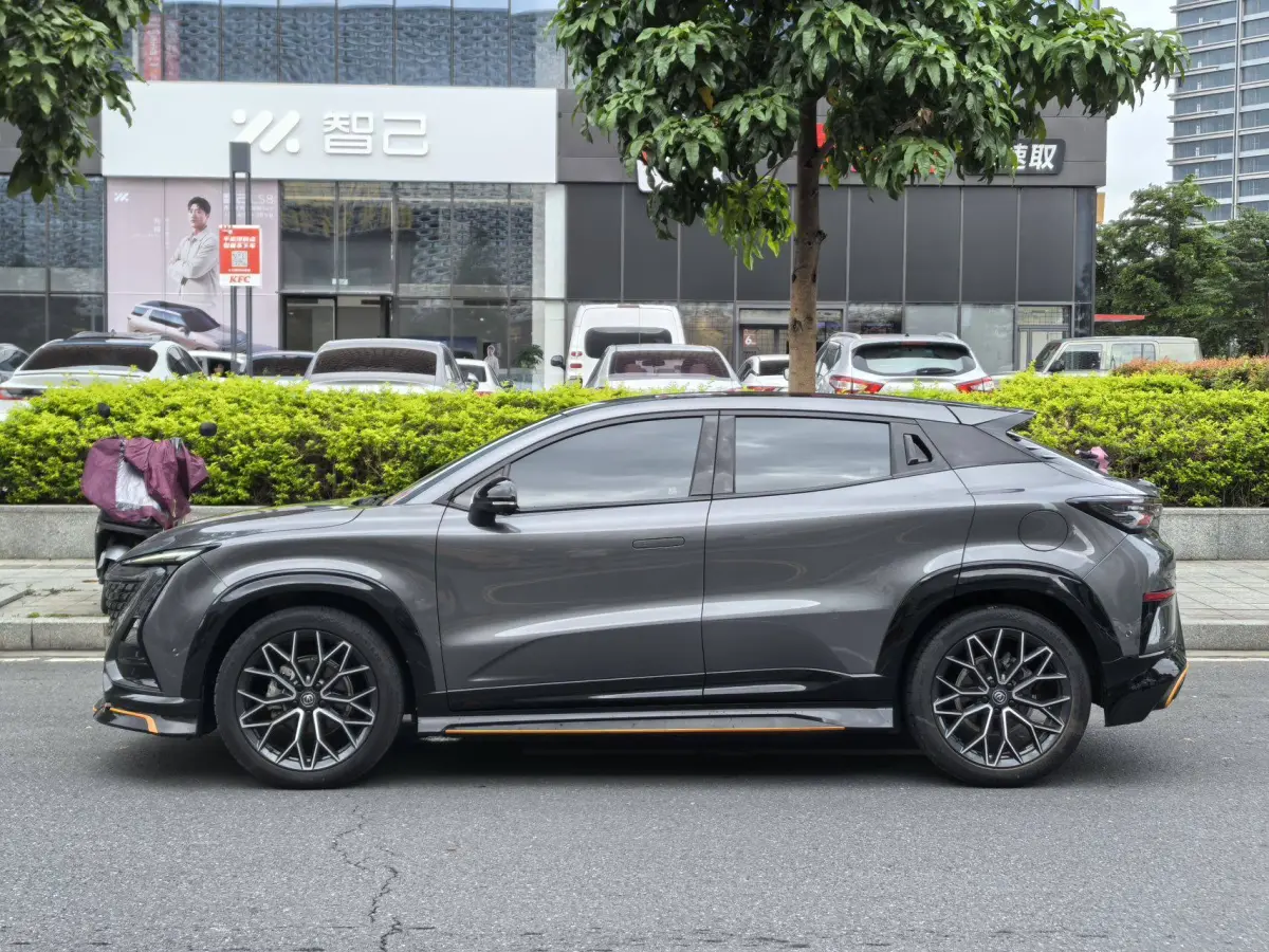Changan UNI-T 1.5T Sport Flagship Edition view 4