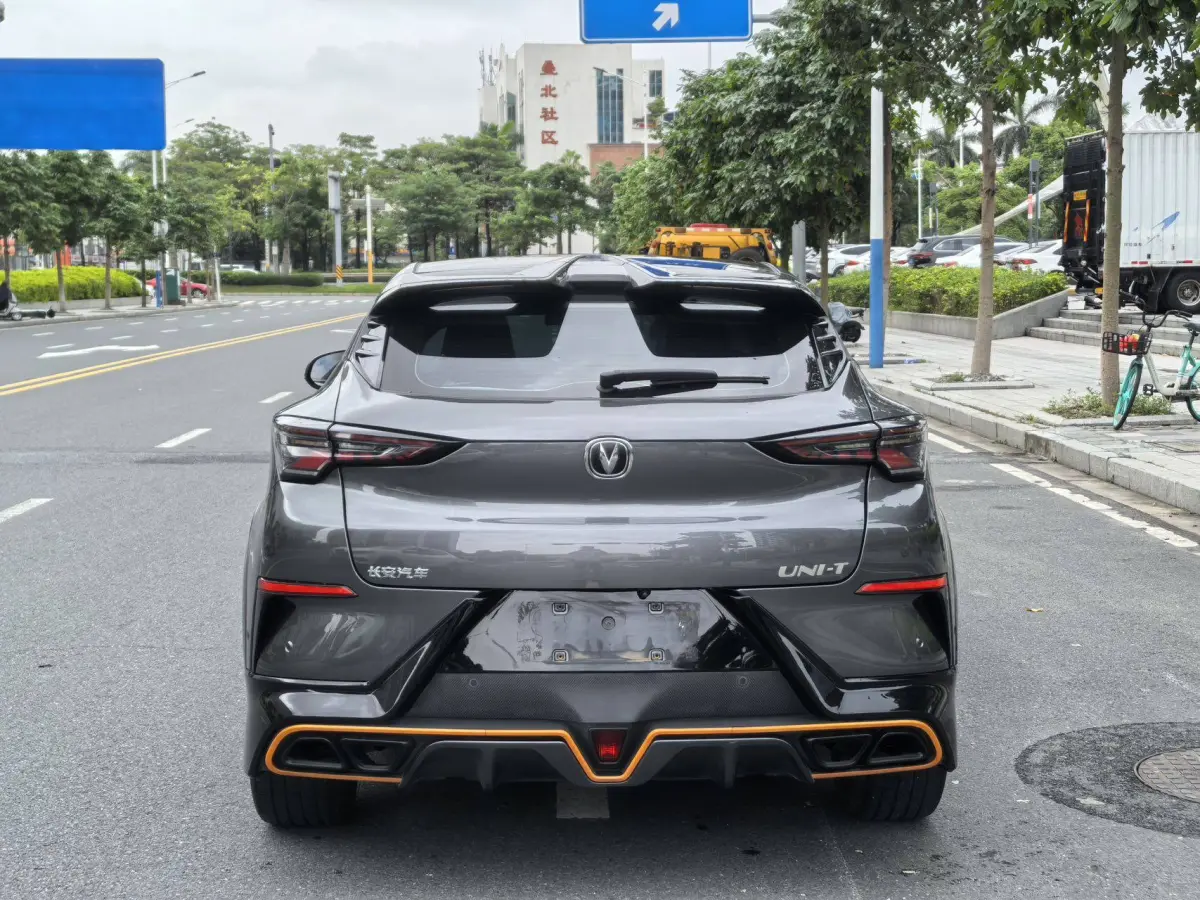 Changan UNI-T 1.5T Sport Flagship Edition view 6