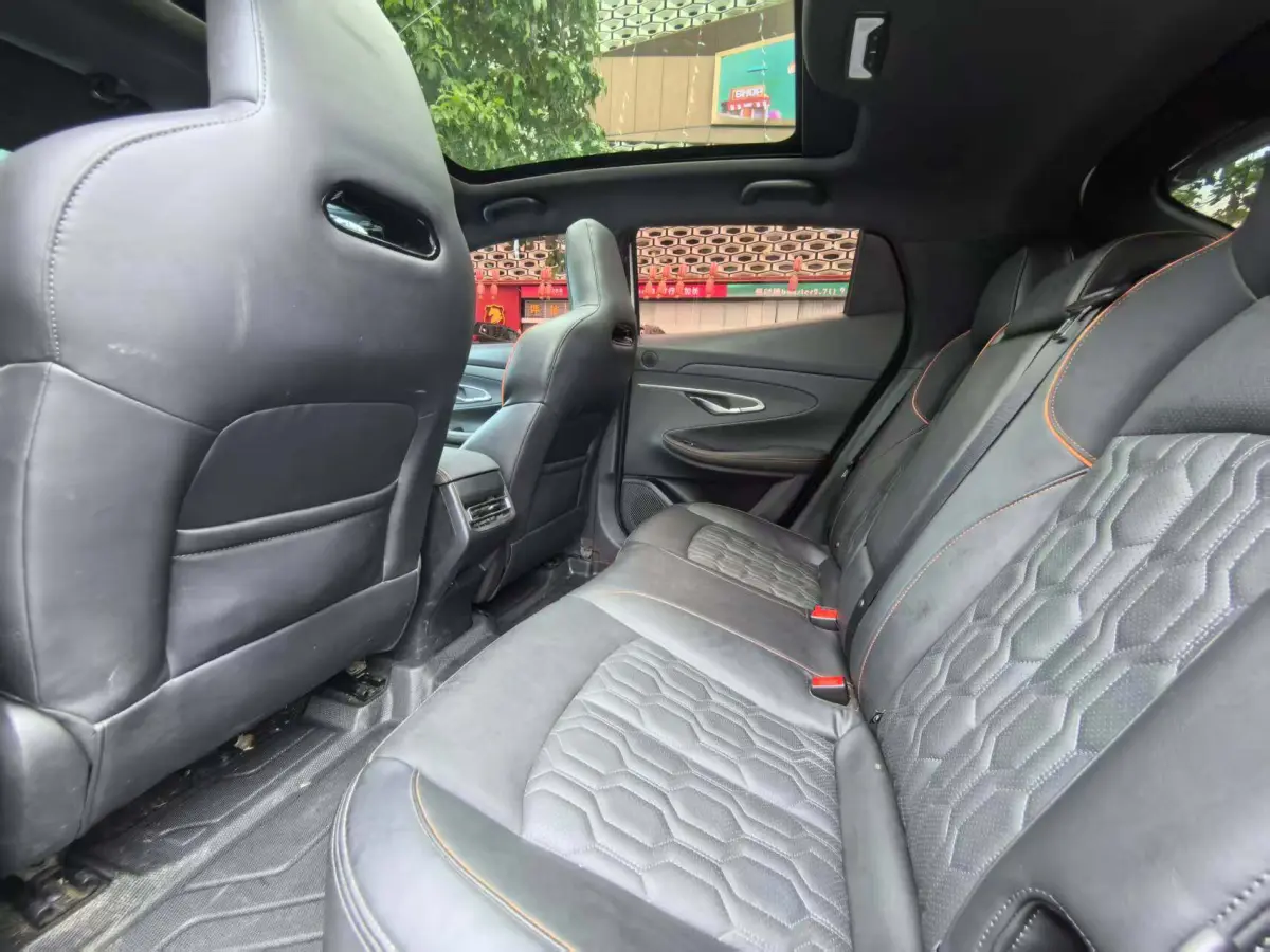 Changan UNI-T 1.5T Automatic Premium Edition view 9