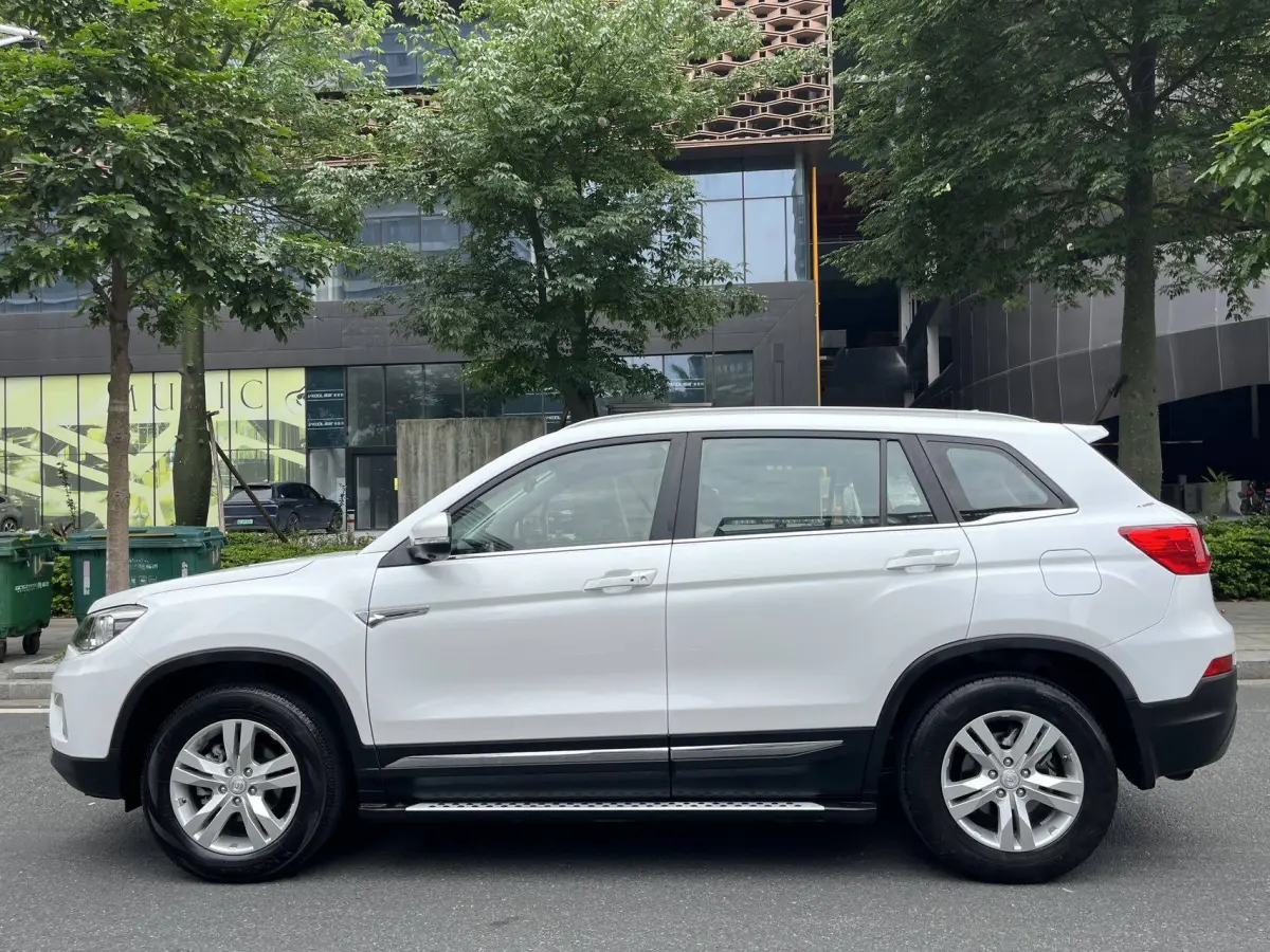 Changan CS75 1.5T Automatic Fengrui Edition (2017) view 7