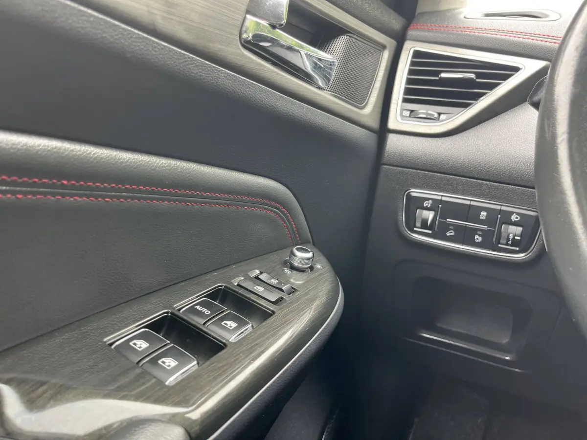 Changan CS75 1.5T Automatic Fengrui Edition (2017) view 15