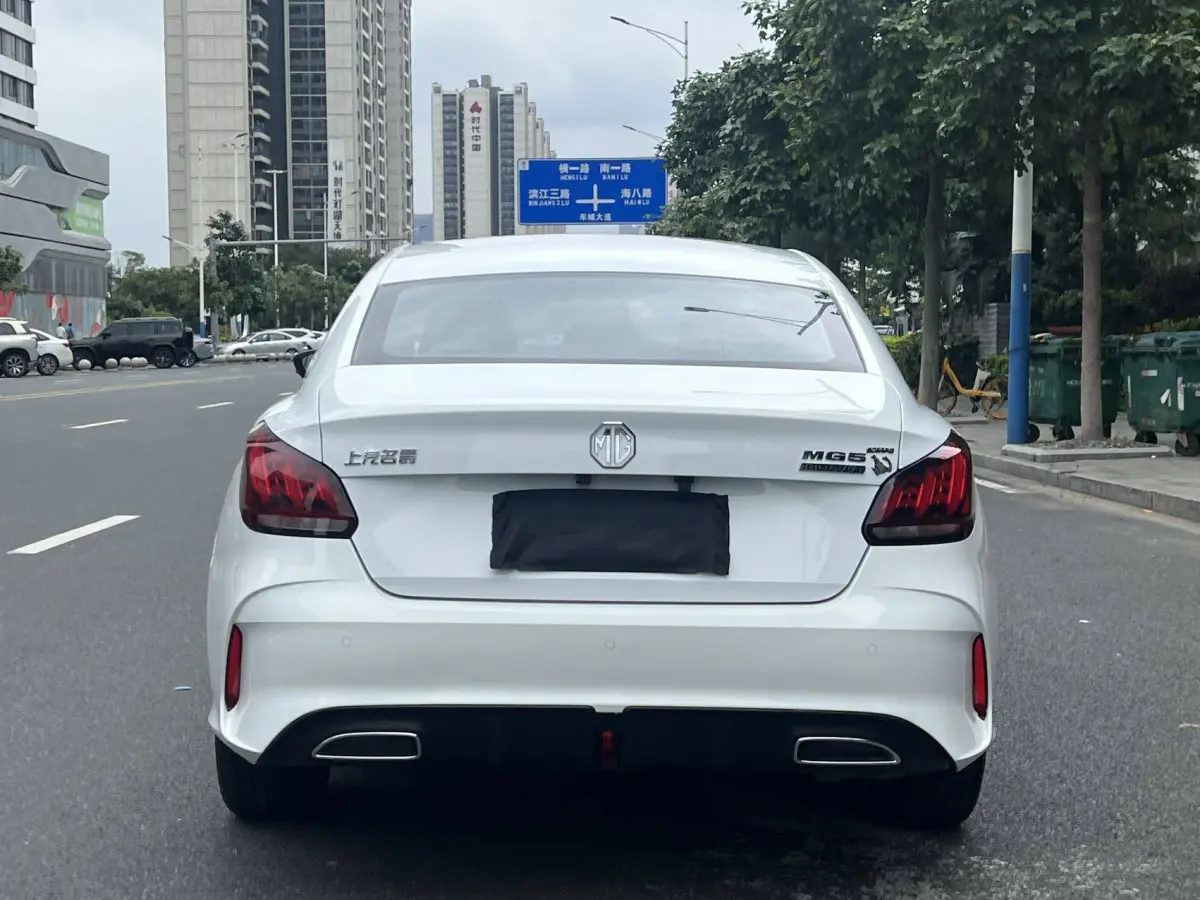 MG5 180DVVT CVT Deluxe Edition （1.5L） view 6
