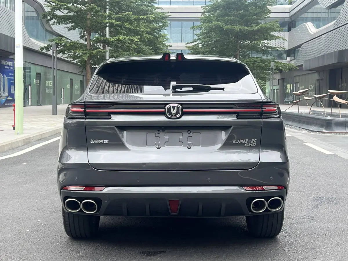 Changan UNI-K 2.0T AWD Premium Edition view 6