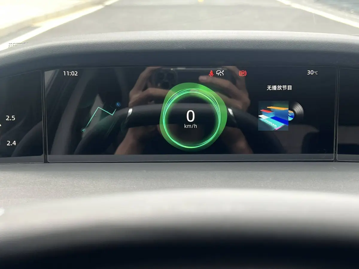 Changan UNI-K 2.0T AWD Premium Edition view 11