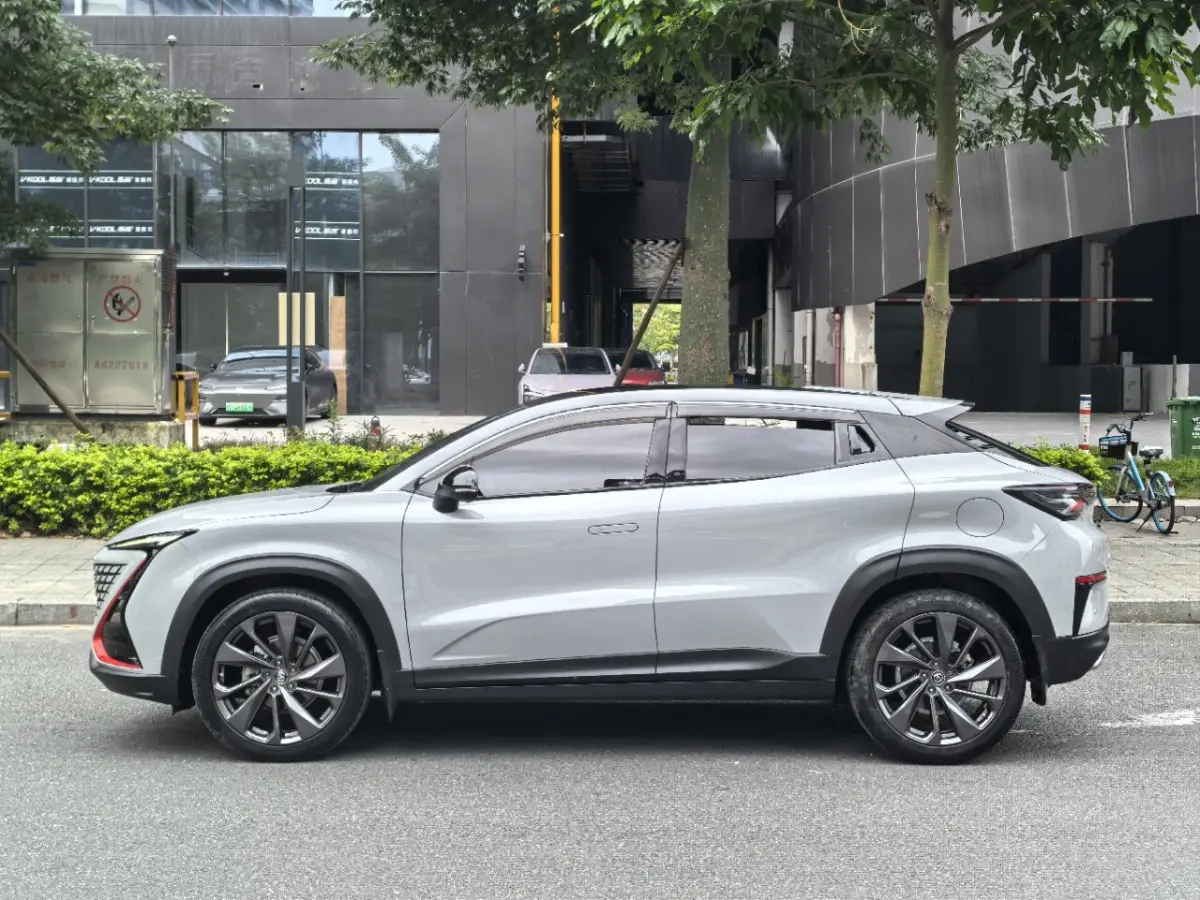 Changan UNI-T 1.5T Premium view 9