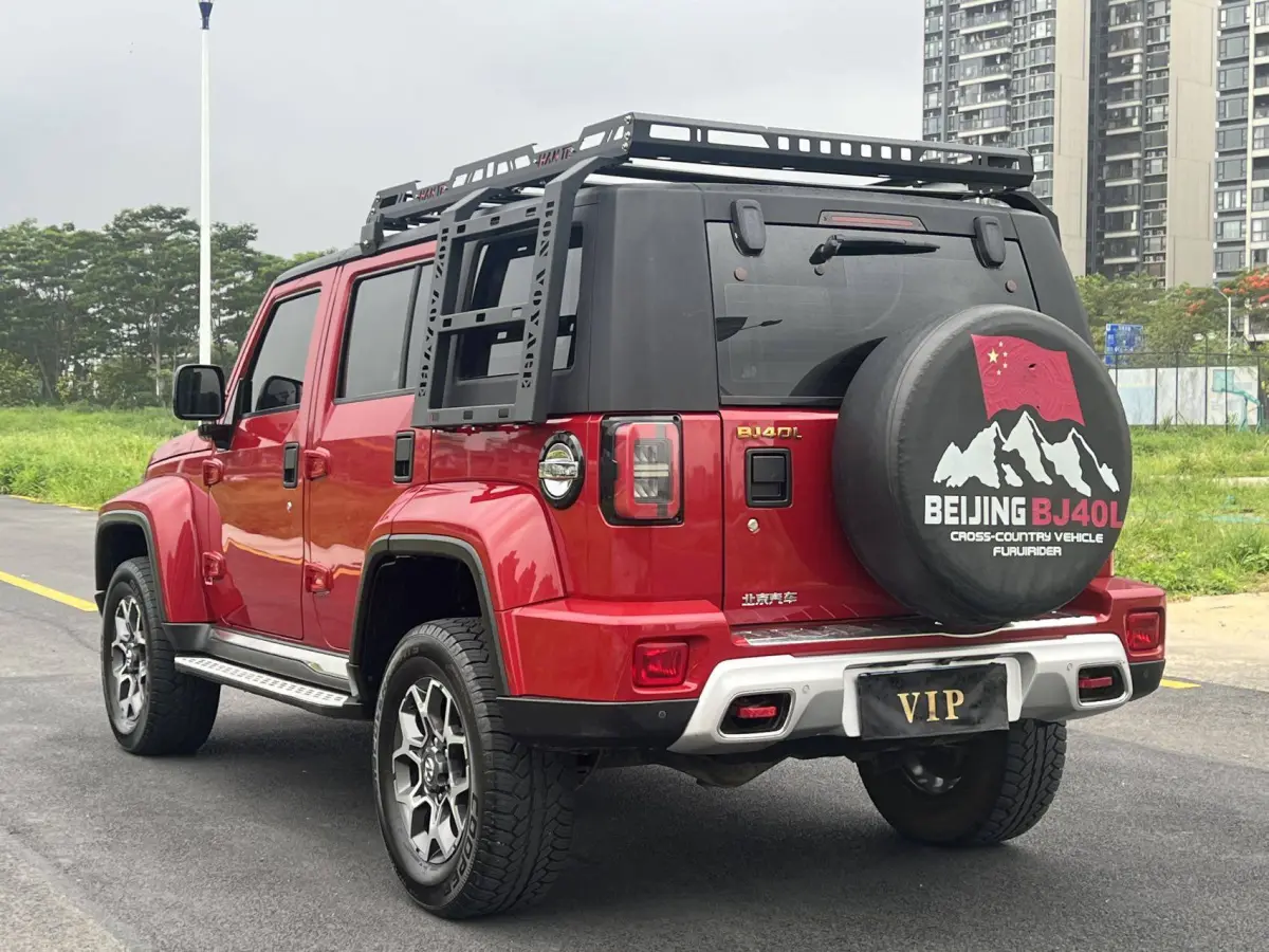 Beijing BJ40 2.0T 4WD Premium Edition view 4