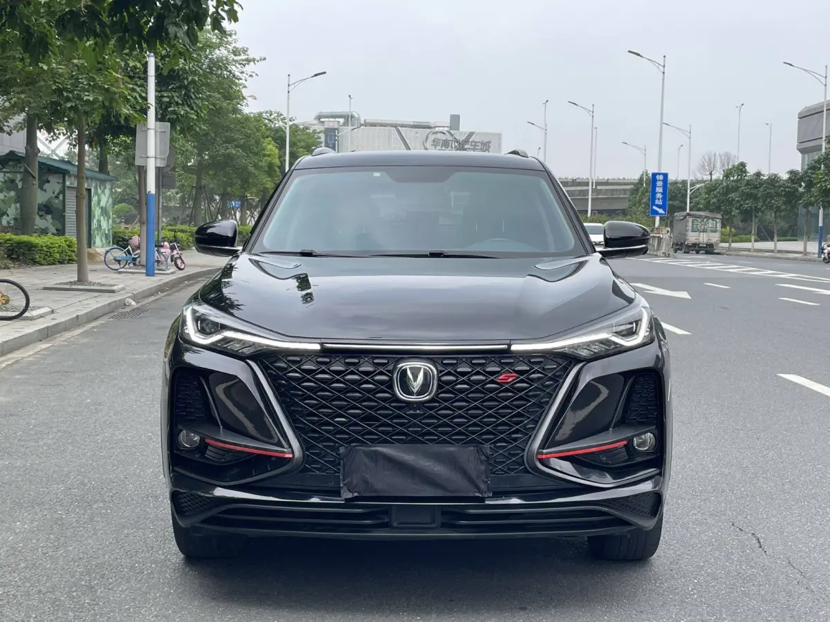Changan CS75 PLUS 2020 1.5T Automatic Deluxe view 3